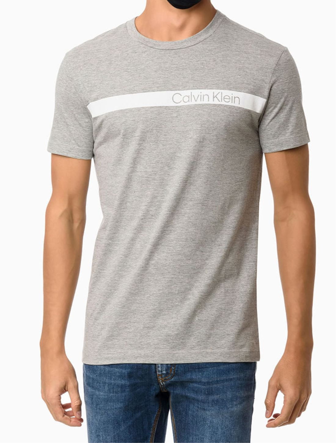 Camiseta Calvin Klein logo espaçado