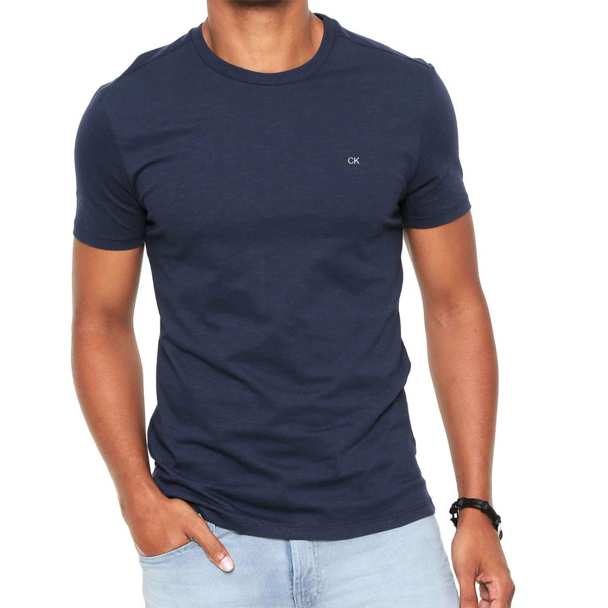 Camiseta masculina azul marinho básica